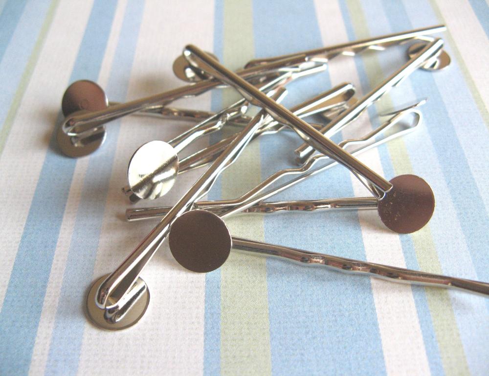 100pcs Bobby Pins with 10mm Pad - Silver